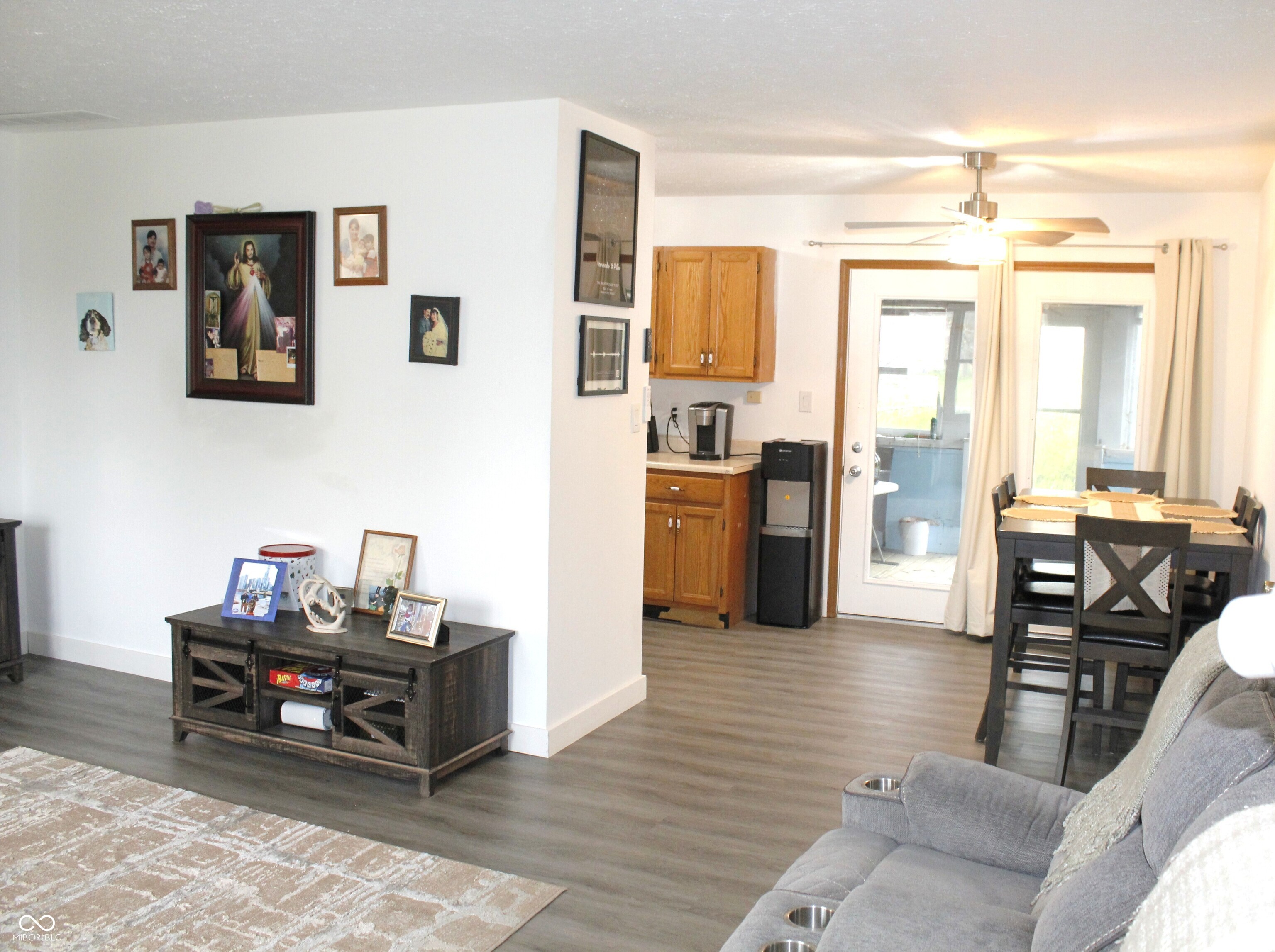 7740 5 Points Road Indianapolis, IN 46259 - Photo 8 of 20 Gallery Image 8