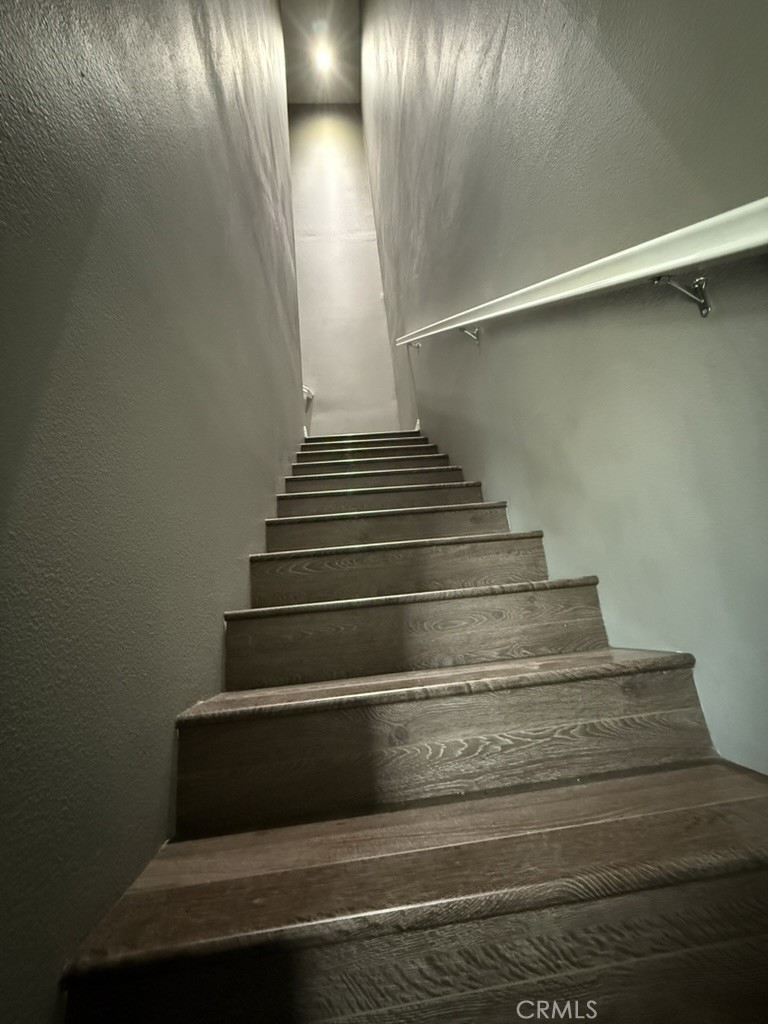 422 West Rte 66, Unit 1 Glendora, CA 91740 - Photo 18 of 34 Stairs