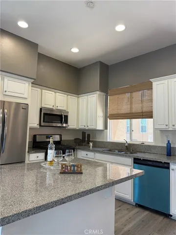 $3,250 | 422 West Rte 66, Unit 1, Glendora, CA 91740