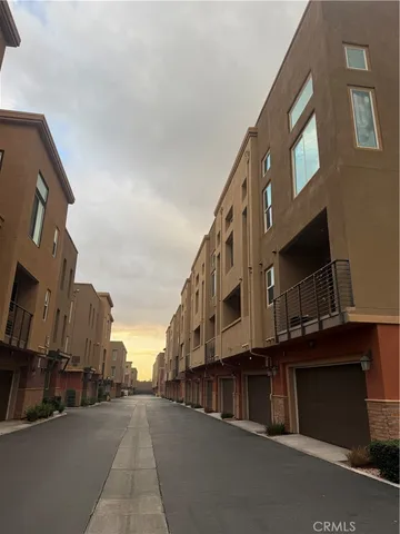 $3,250 | 422 West Rte 66, Unit 1, Glendora, CA 91740