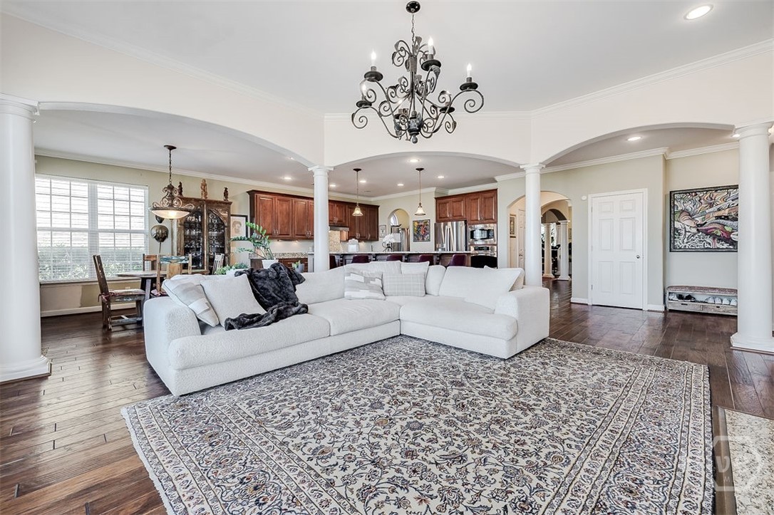 663 Wyndham Way Pooler, GA 31322 - Photo 15 of 66 Living room