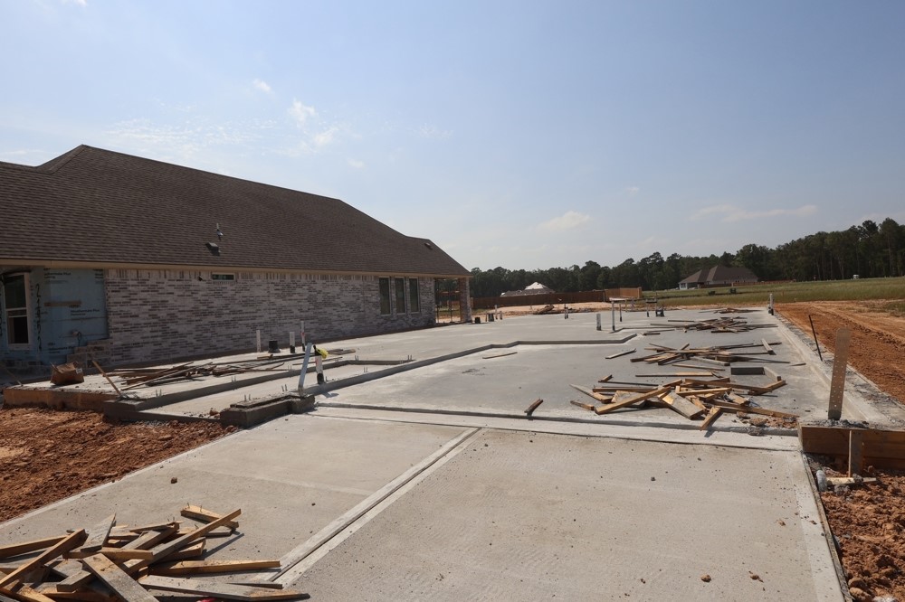 21948 Rolling Grns Road Porter, TX 77365 - Photo 3 of 9 Every foundation at DWH is engineered and it’s inspected three times! We do not do “batch” testing. Rest easy knowing your foundation comes with a 10 year warranty.