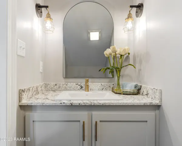 $249,500 | 104 Whittington Drive, Unit N, Lafayette, LA 70503