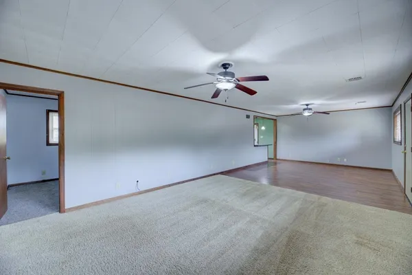 $204,900 | 1902 Winfield Avenue, Winfield, KS 67156