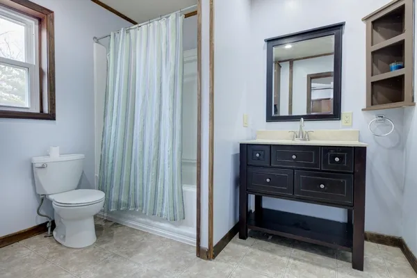 $204,900 | 1902 Winfield Avenue, Winfield, KS 67156