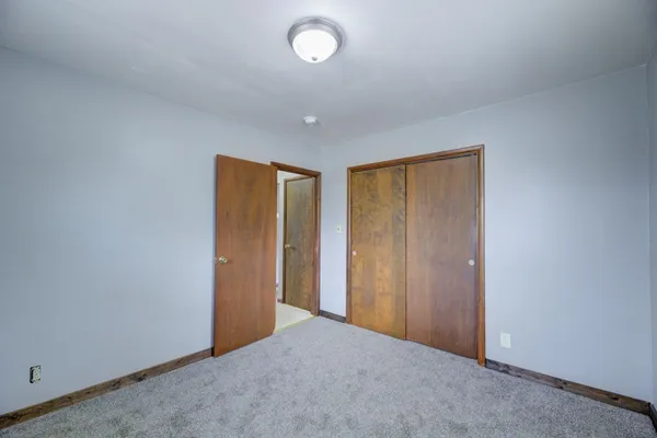 $204,900 | 1902 Winfield Avenue, Winfield, KS 67156