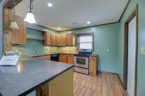 $204,900 | 1902 Winfield Avenue, Winfield, KS 67156