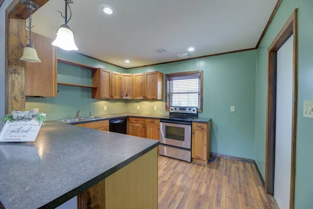 $204,900 | 1902 Winfield Avenue, Winfield, KS 67156