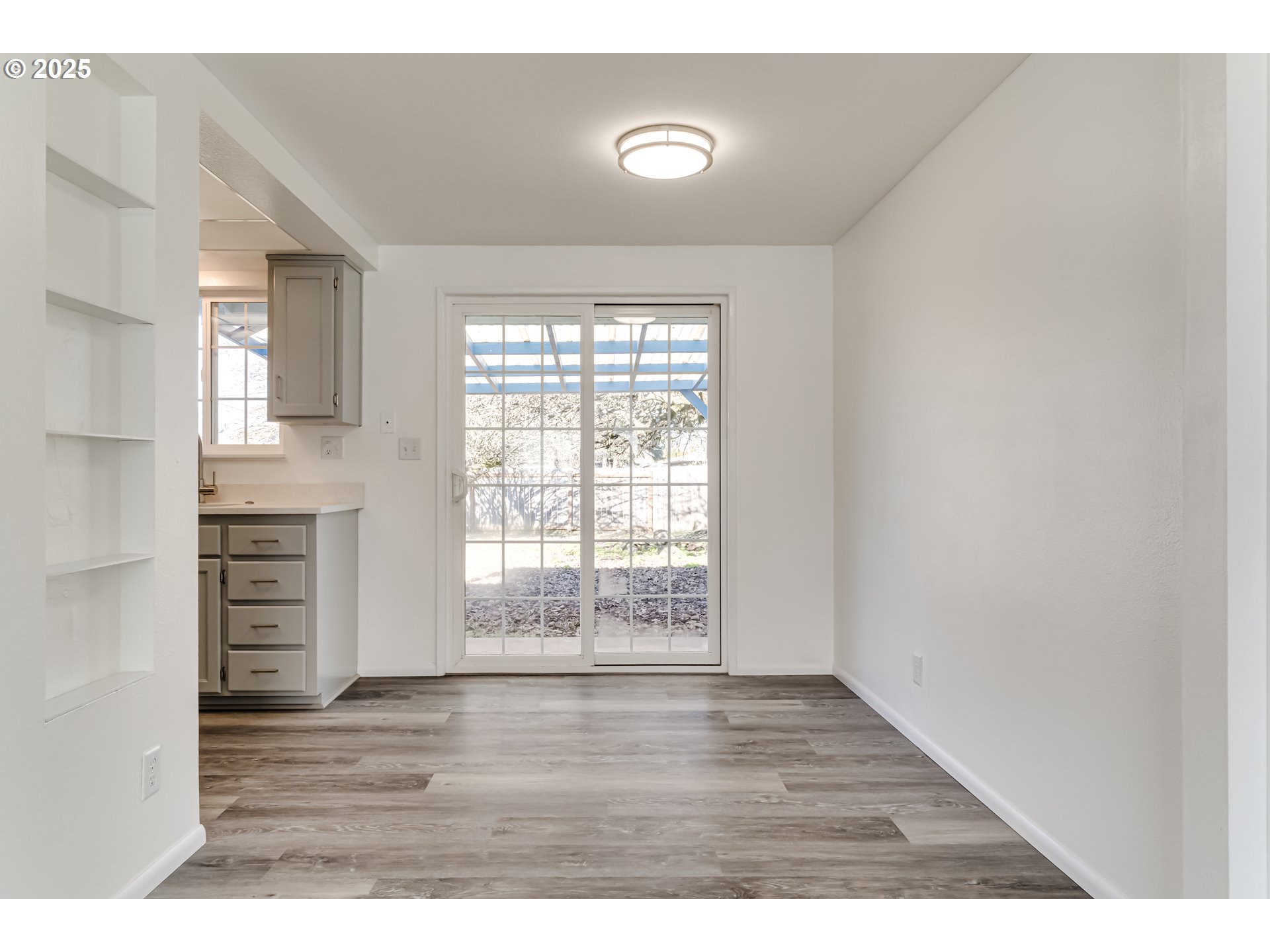 362 U Street Springfield, OR 97477 - Photo 10 of 31