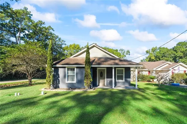 $1,750 | 61535 434th Highway, Lacombe, LA 70445