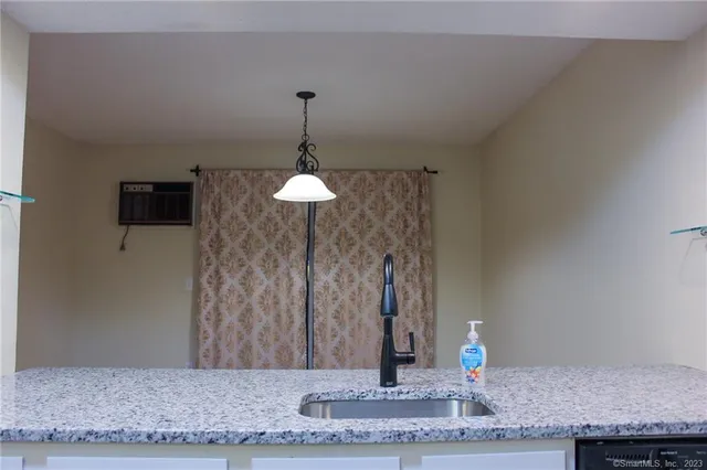 $1,875 | 60 Old Town Road, Unit 171, Vernon Rockville, CT 06066