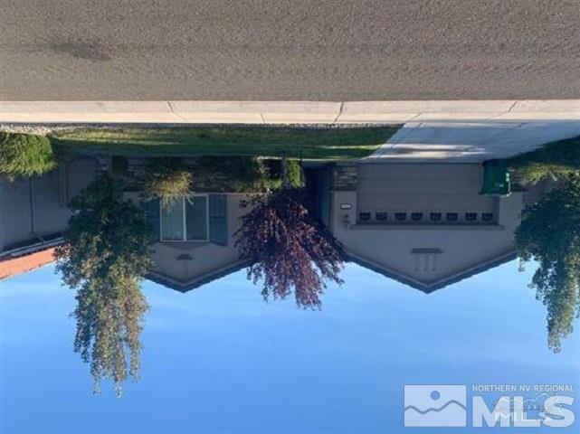 2083 Whitecliff Drive Reno, NV 89521 - Photo 2 of 3 Photo 2