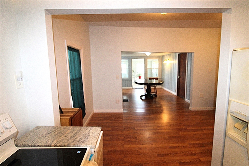 340 Lake Avenue Worcester, MA 01604 - Photo 19 of 37 a view of an entryway of the house