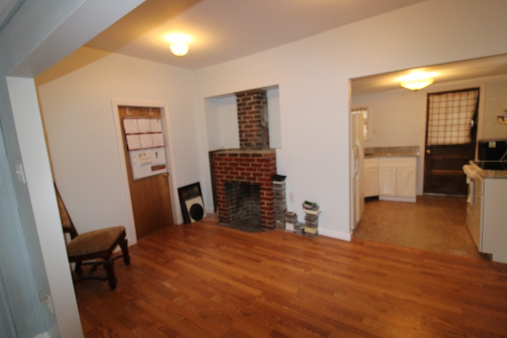 340 Lake Avenue Worcester, MA 01604 - Photo 22 of 37 a view of a livingroom with furniture and an empty room