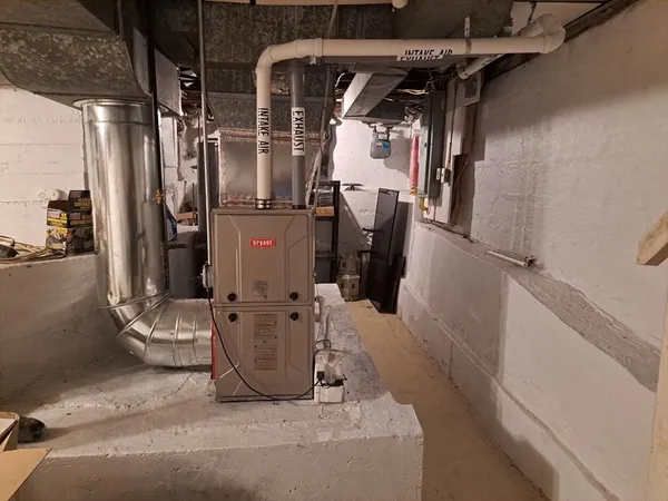 $453,500 | 340 Lake Avenue, Worcester, MA 01604