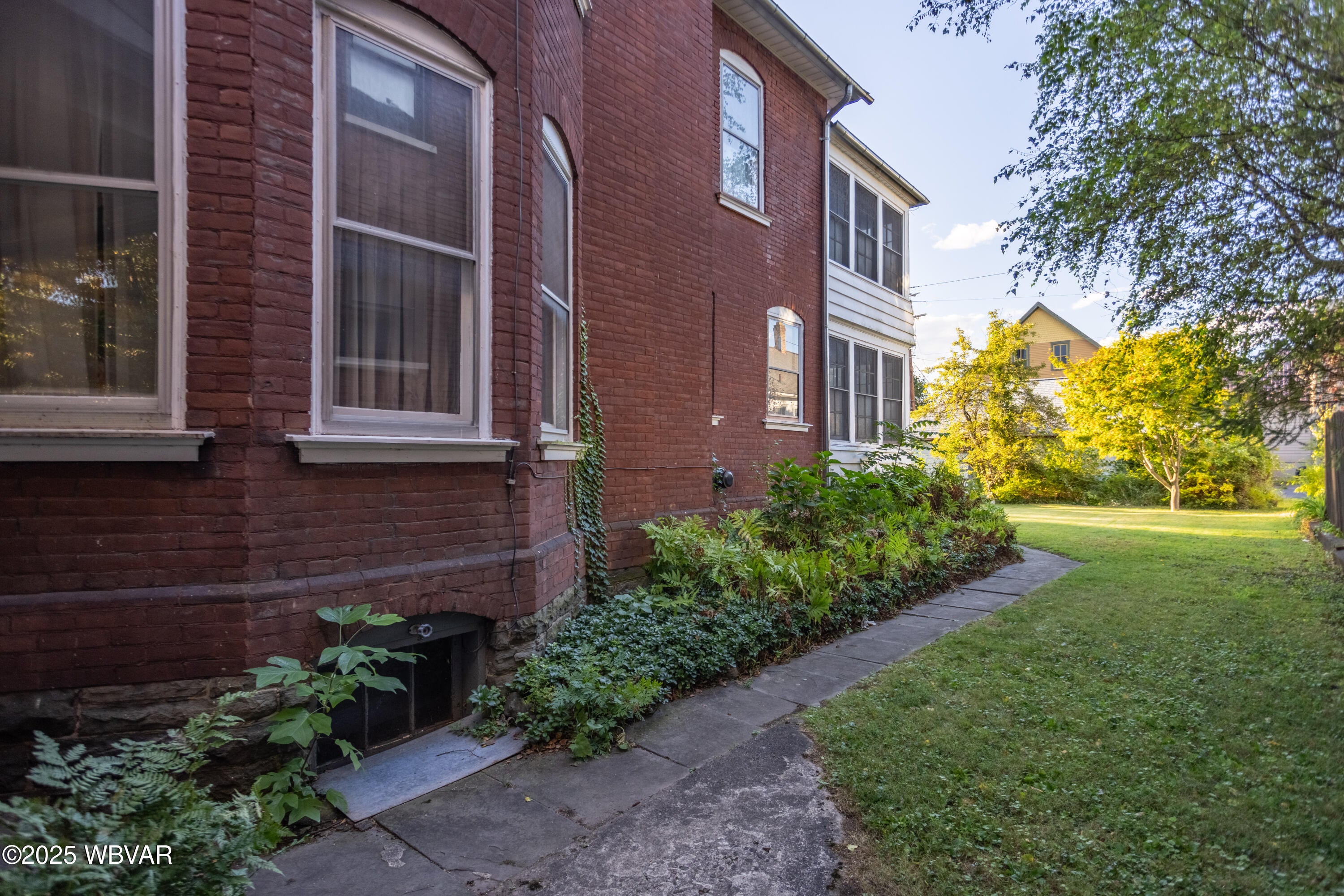 316 Rural Avenue Williamsport, PA 17701 - Photo 2 of 53 CD6A7602-HDR