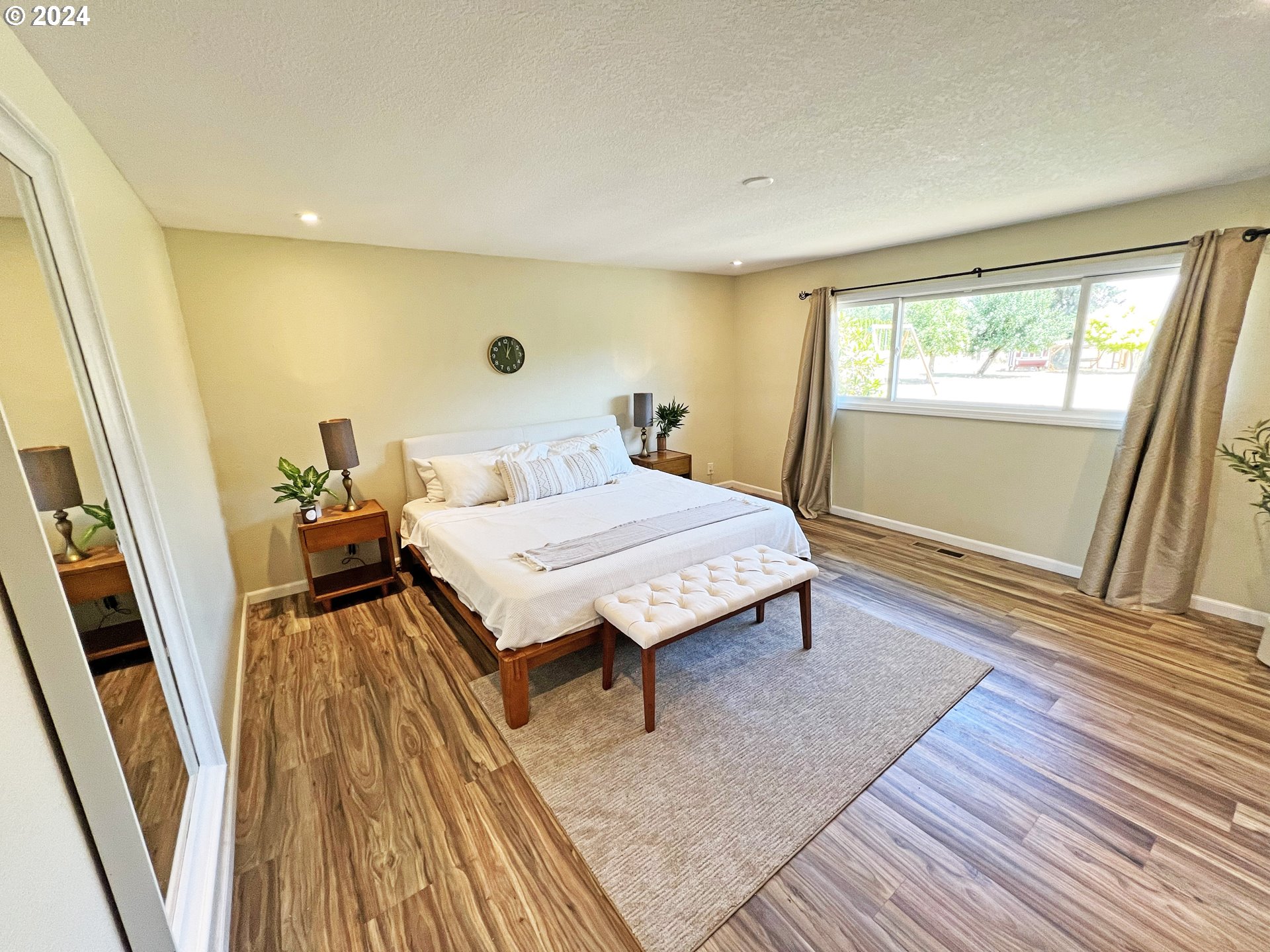 6885 South Anderson Road Aurora, OR 97002 - Photo 13 of 38 Gallery Image 13