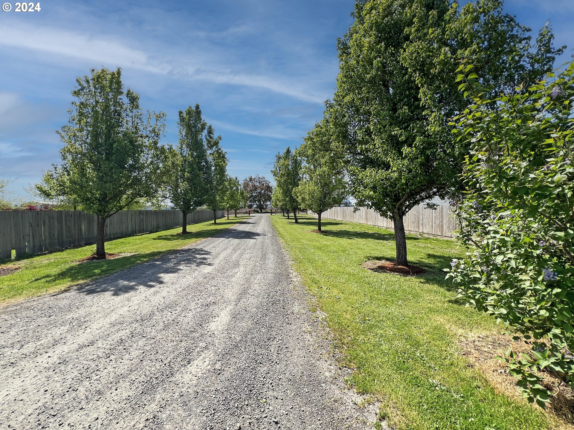 6885 South Anderson Road Aurora, OR 97002 - Photo 23 of 38 Gallery Image 23