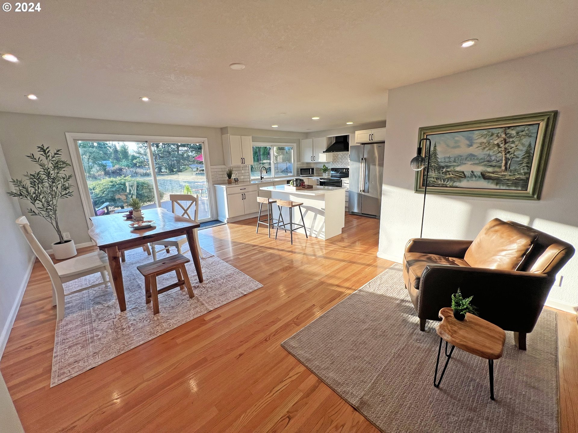 6885 South Anderson Road Aurora, OR 97002 - Photo 6 of 38 Gallery Image 6