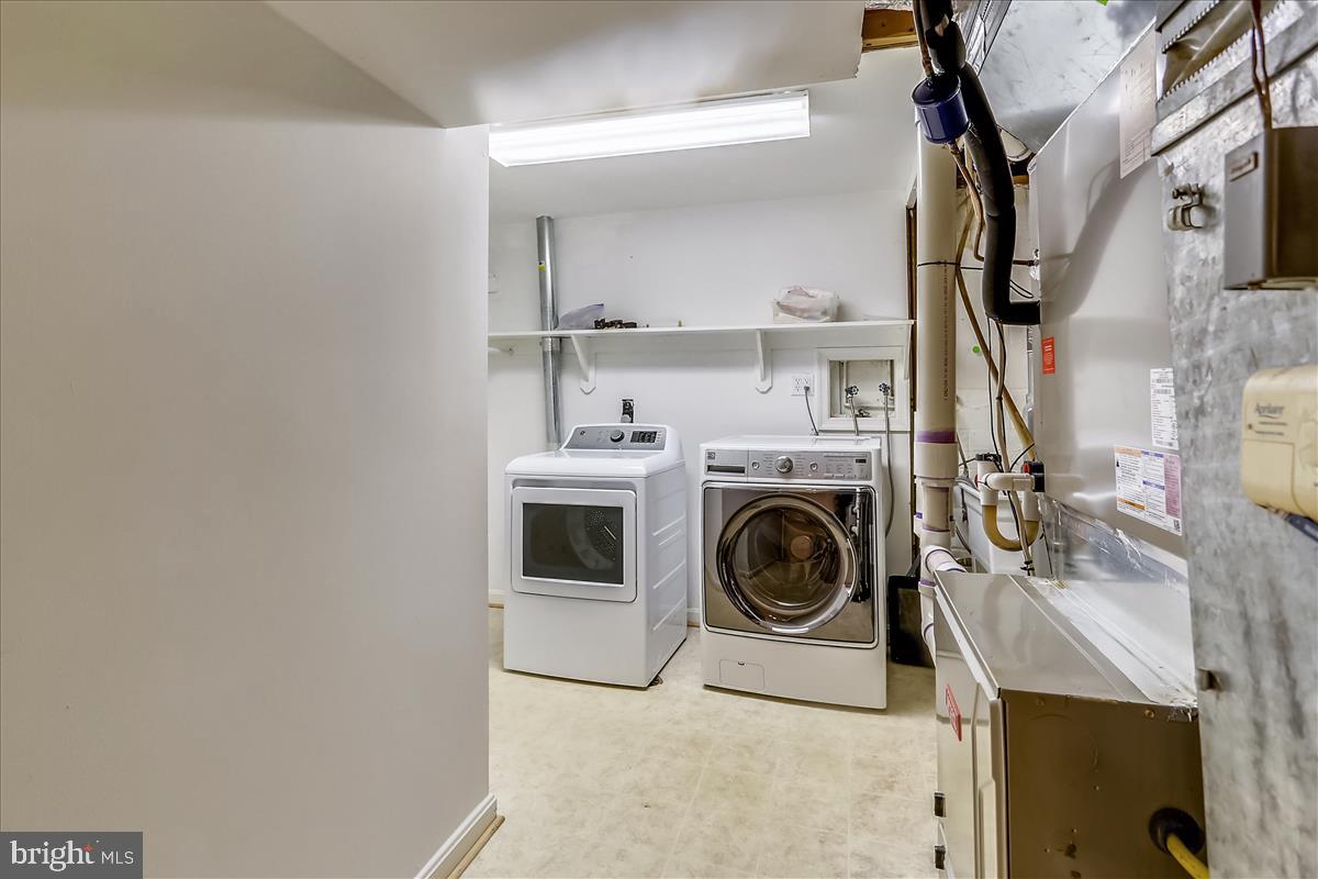 9801 Brookford Road Potomac, MD 20854 - Photo 57 of 82 Laundry