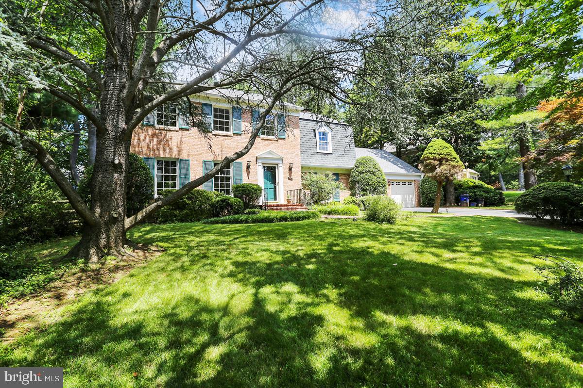 9801 Brookford Road Potomac, MD 20854 - Photo 69 of 82 Front