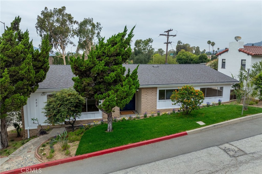 443 Woodbury Road Glendale, CA 91206 - Photo 3 of 48
