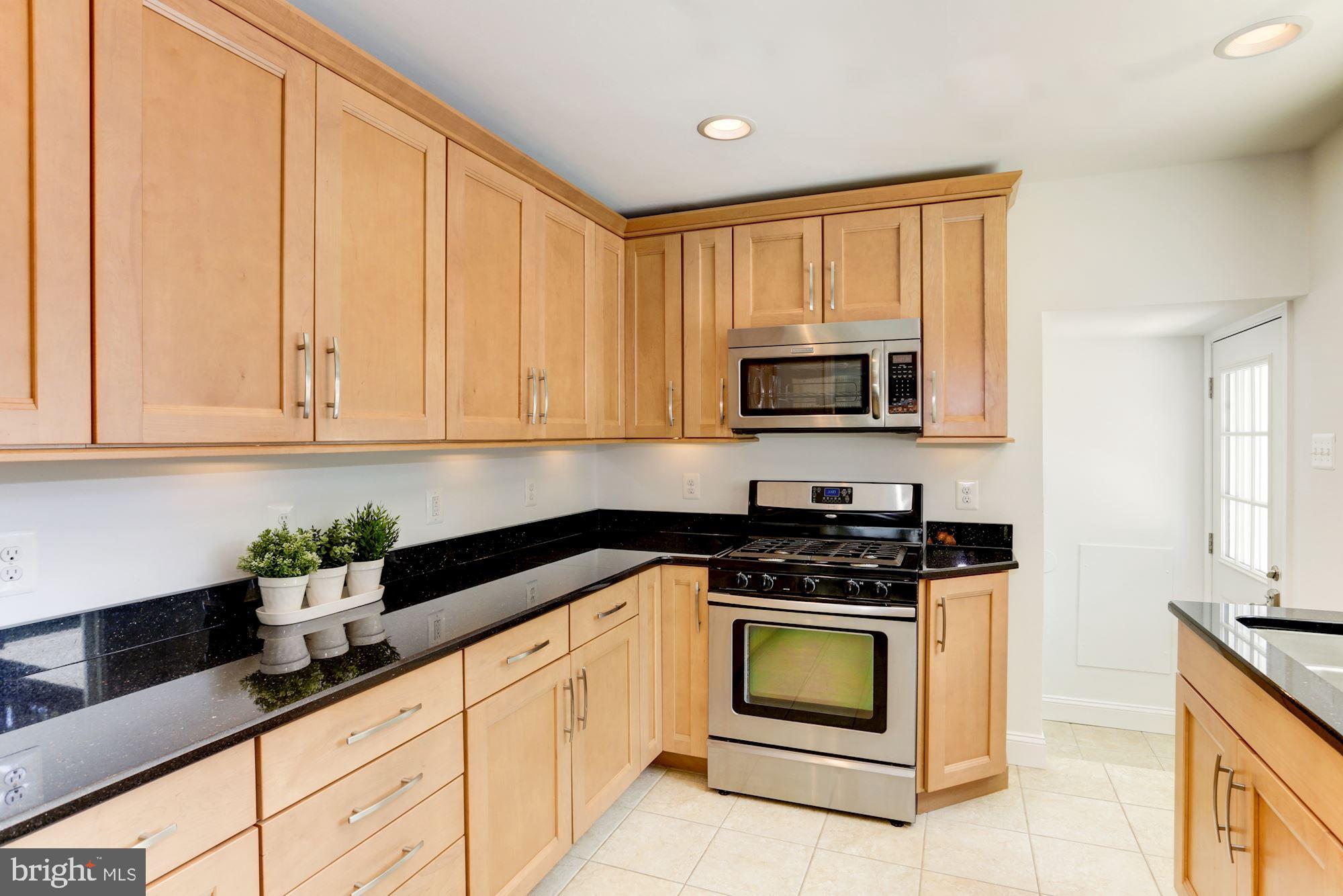 1807 Rushley Road Baltimore, MD 21234 - Photo 17 of 68