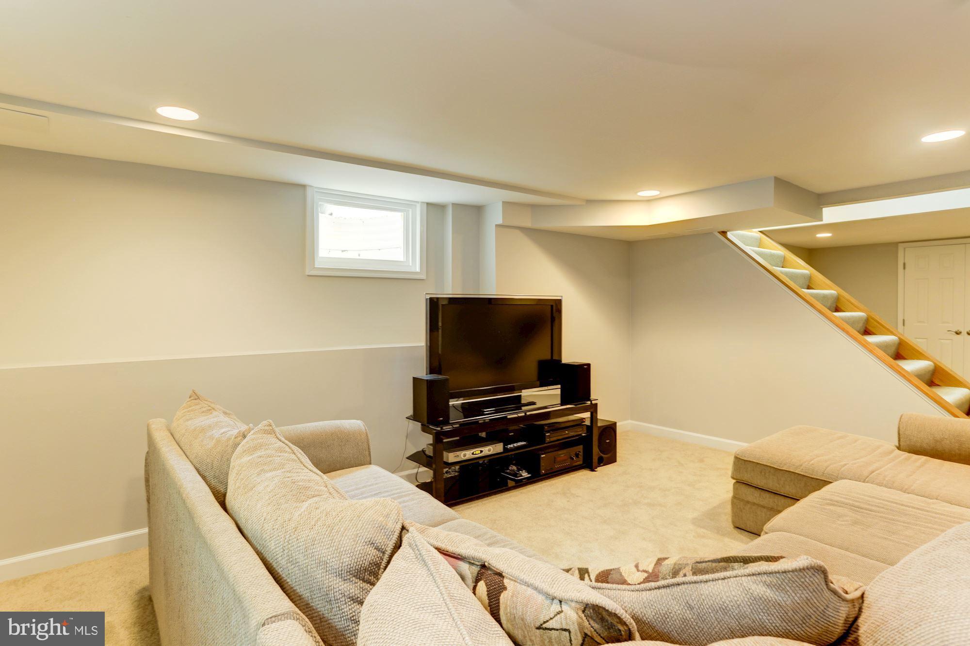 1807 Rushley Road Baltimore, MD 21234 - Photo 42 of 68