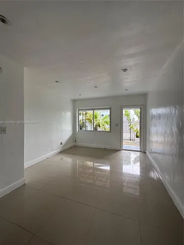 $1,375 | 551 Northeast 61st Street, Unit 2, Miami, FL 33137