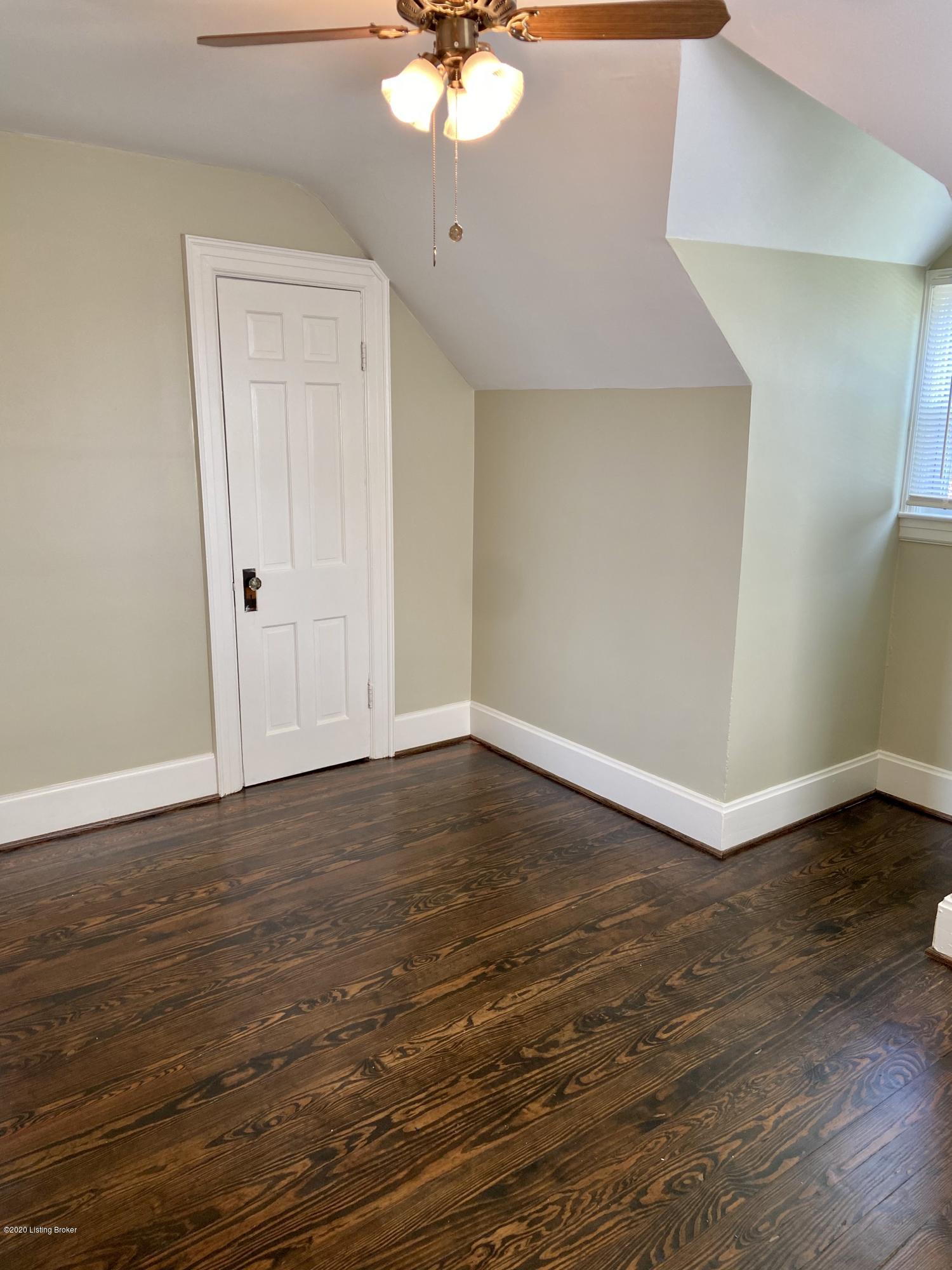 129 Spring Street New Castle, KY 40050 - Photo 32 of 53 Bedroom 2 with walk in closet