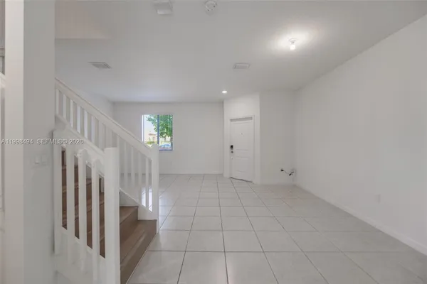 $3,100 | 640 Northeast 207th Street, Miami, FL 33179