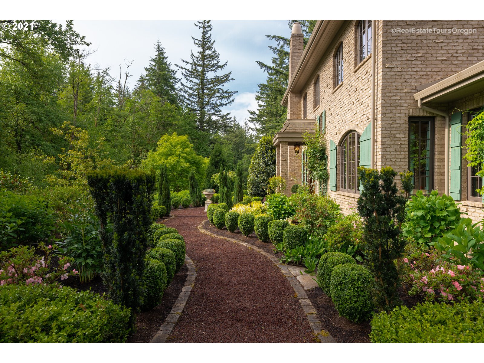 10605 Northwest Saltzman Road Portland, OR 97229 - Photo 2 of 32 Gallery Image 2