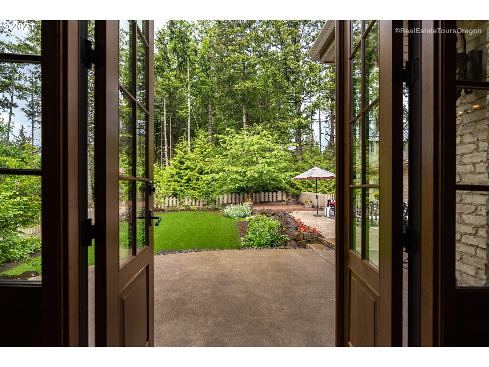 10605 Northwest Saltzman Road Portland, OR 97229 - Photo 17 of 32 Gallery Image 17