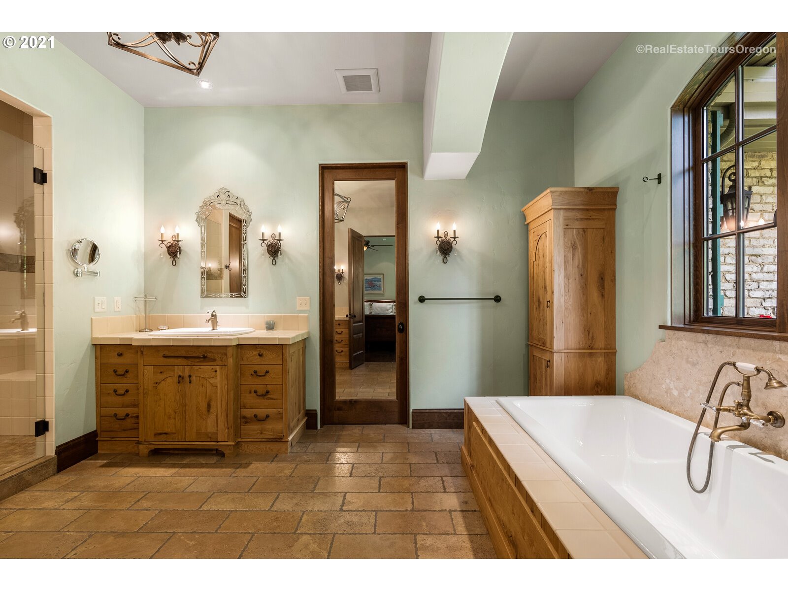 10605 Northwest Saltzman Road Portland, OR 97229 - Photo 21 of 32 Gallery Image 21