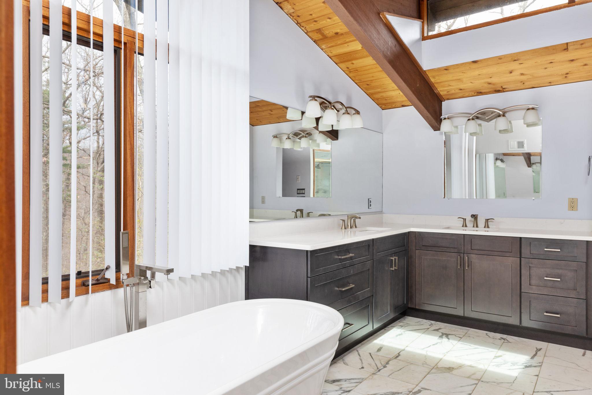 39405 Longhill Lane Aldie, VA 20105 - Photo 17 of 56