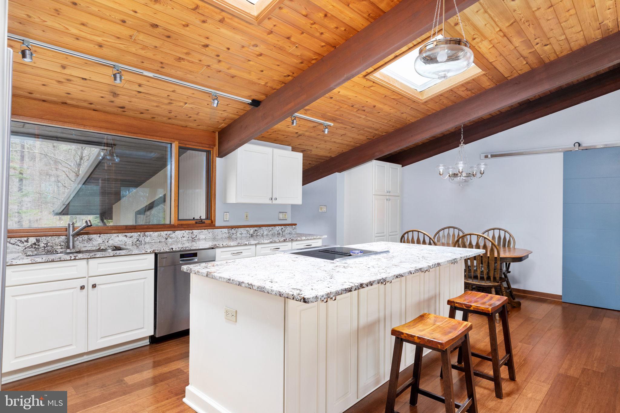 39405 Longhill Lane Aldie, VA 20105 - Photo 8 of 56