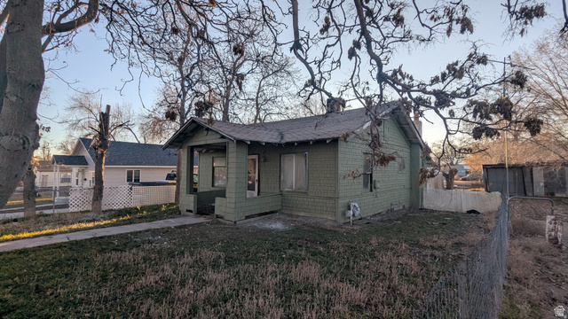 436 Rose Avenue Price, UT 84501 - Photo 33 of 36 Single-story residence featuring green horizontal siding and a covered front porch