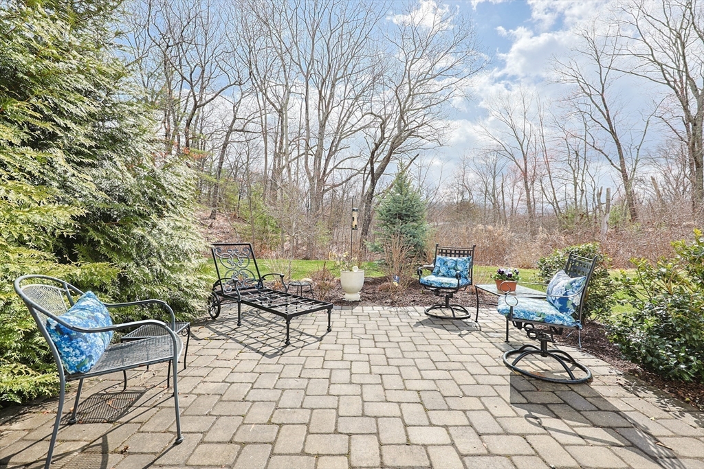 30 Partridge View Lane Wrentham, MA 02093 - Photo 8 of 31