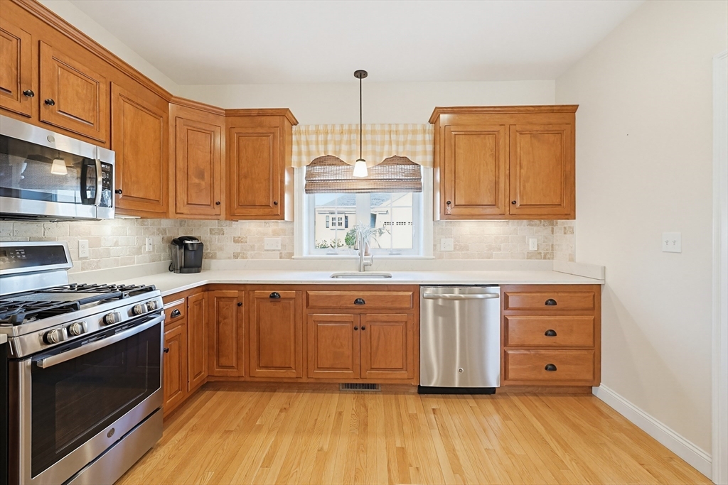 30 Partridge View Lane Wrentham, MA 02093 - Photo 10 of 31