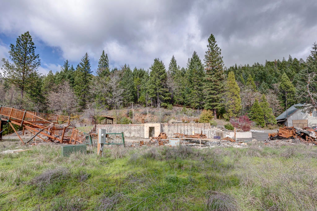 225 Flounce Rock Road Prospect, OR 97536 - Photo 17 of 28 15