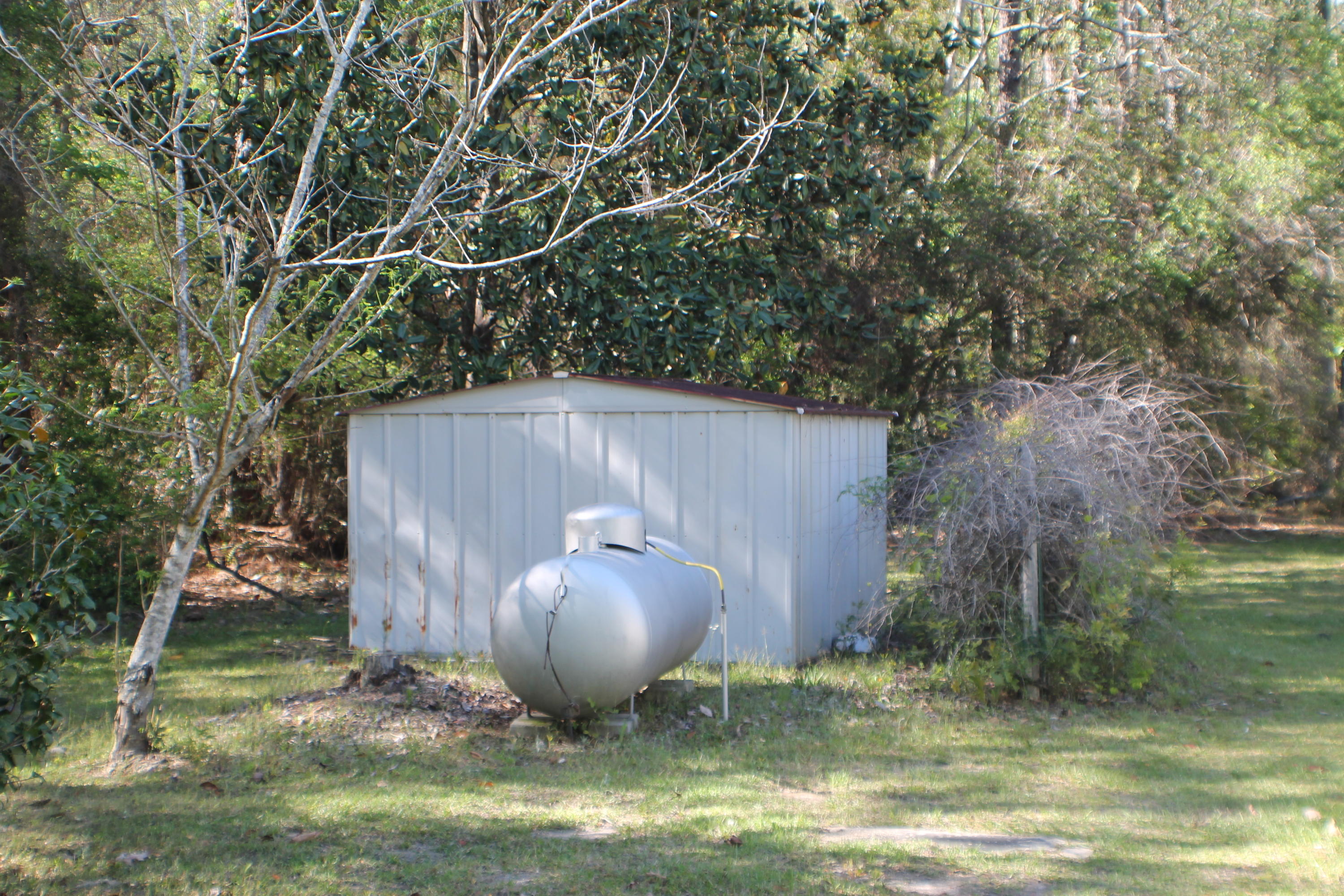 3899 Poverty Creek Road Crestview, FL 32539 - Photo 7 of 58 IMG_0074