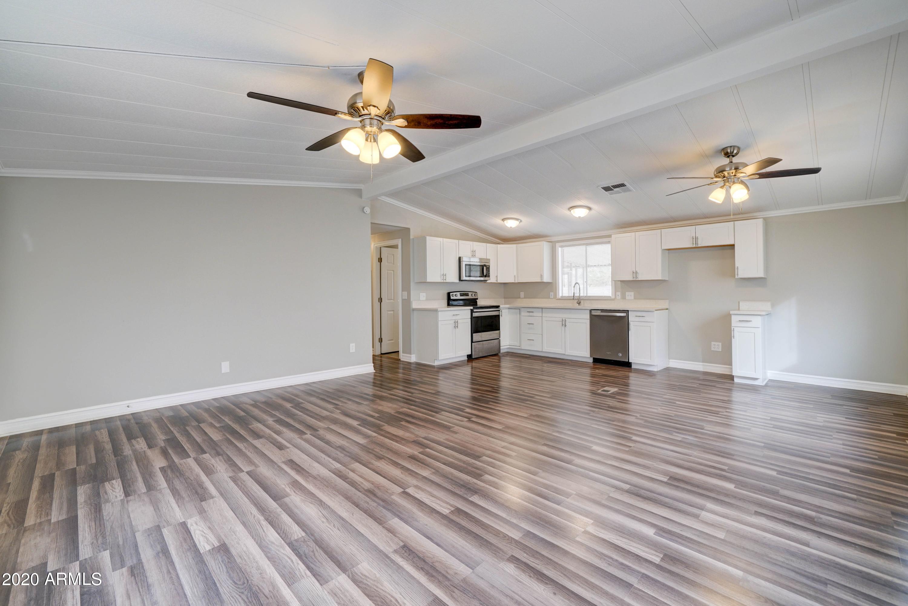 1271 South Starr Road Apache Junction, AZ 85119 - Photo 3 of 20 Star living1