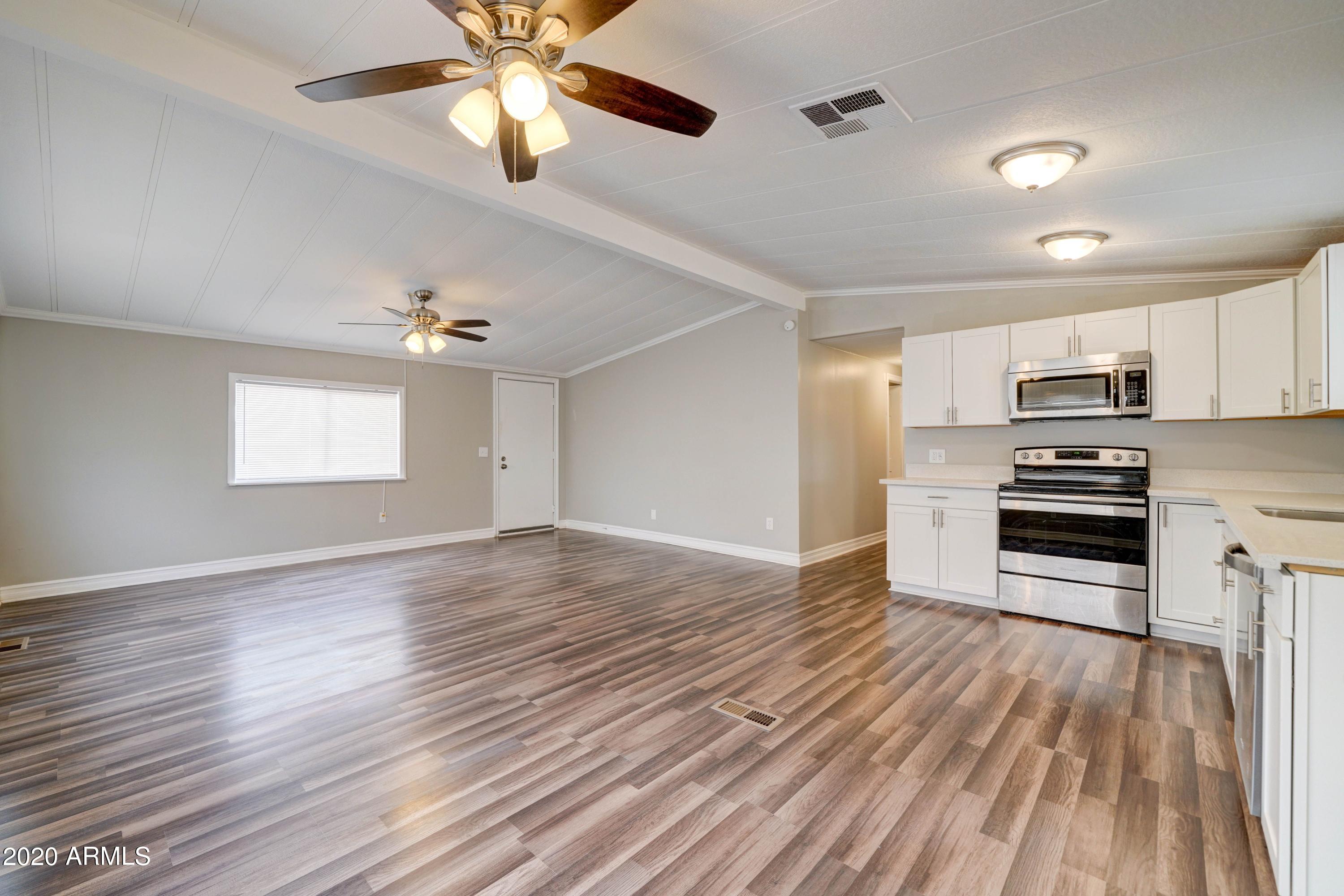 1271 South Starr Road Apache Junction, AZ 85119 - Photo 5 of 20 starr living2