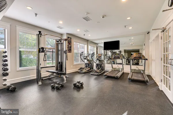 $479,000 | 1625 International Drive, Unit 421, McLean, VA 22102