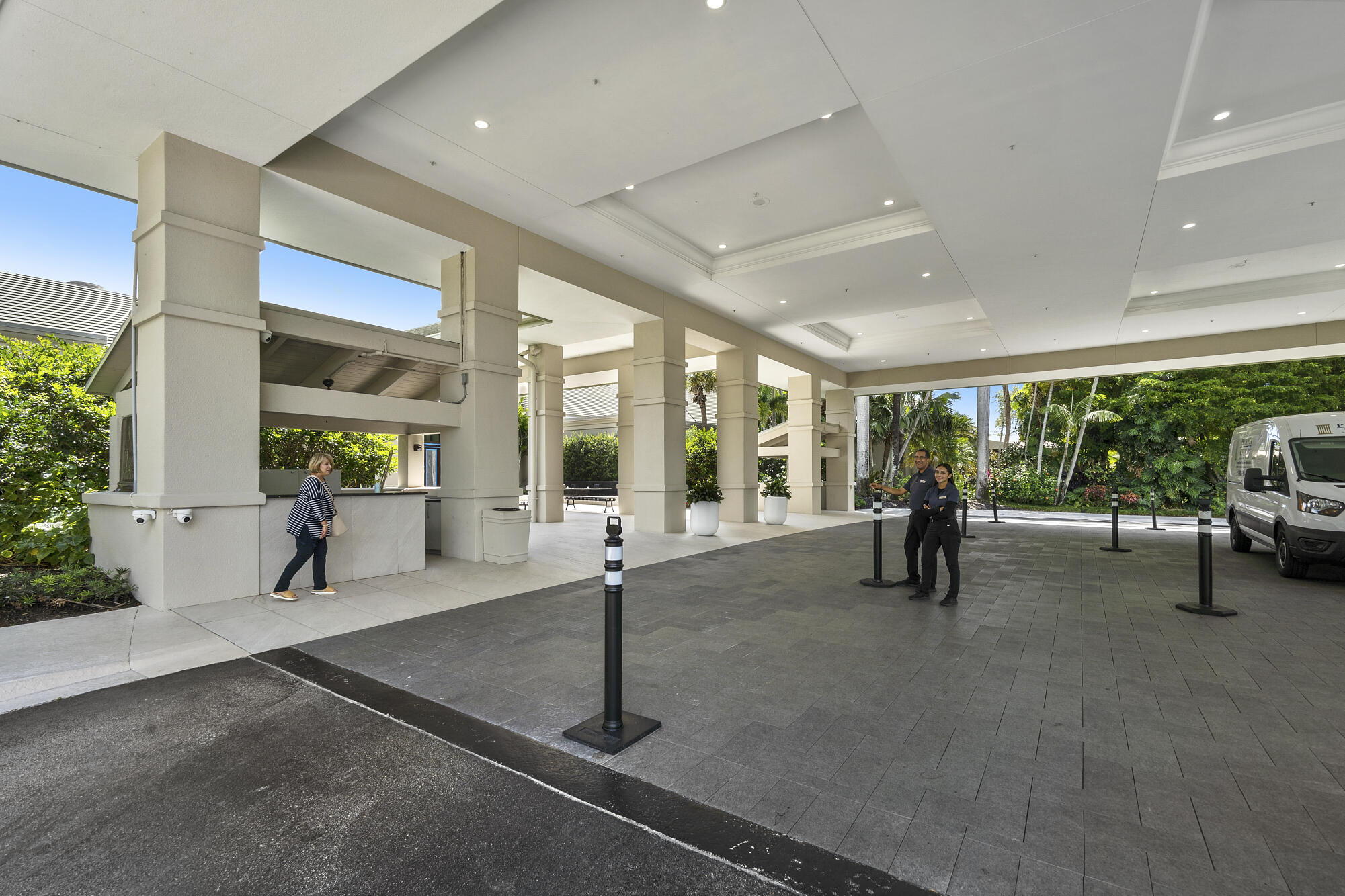 20080 Boca W Drive, Unit 447 Boca Raton, FL 33434 - Photo 44 of 110 BW - Golf & Activities Center Portico