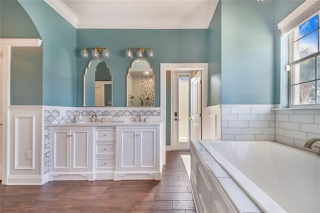 a view of a porch with table and chairs