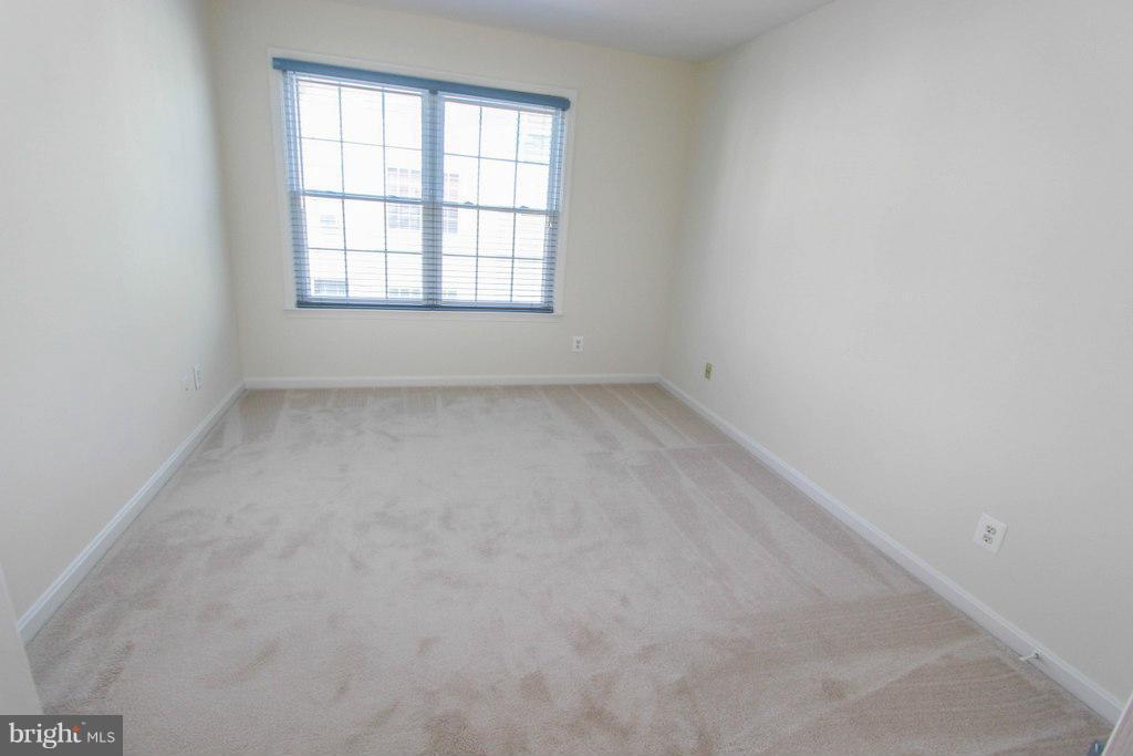 6035 Riddle Walk Alexandria, VA 22312 - Photo 22 of 30 Bedroom