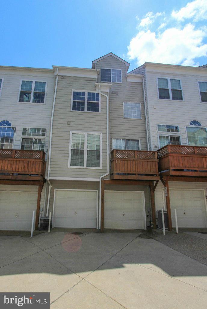 6035 Riddle Walk Alexandria, VA 22312 - Photo 29 of 30 Exterior (Rear)