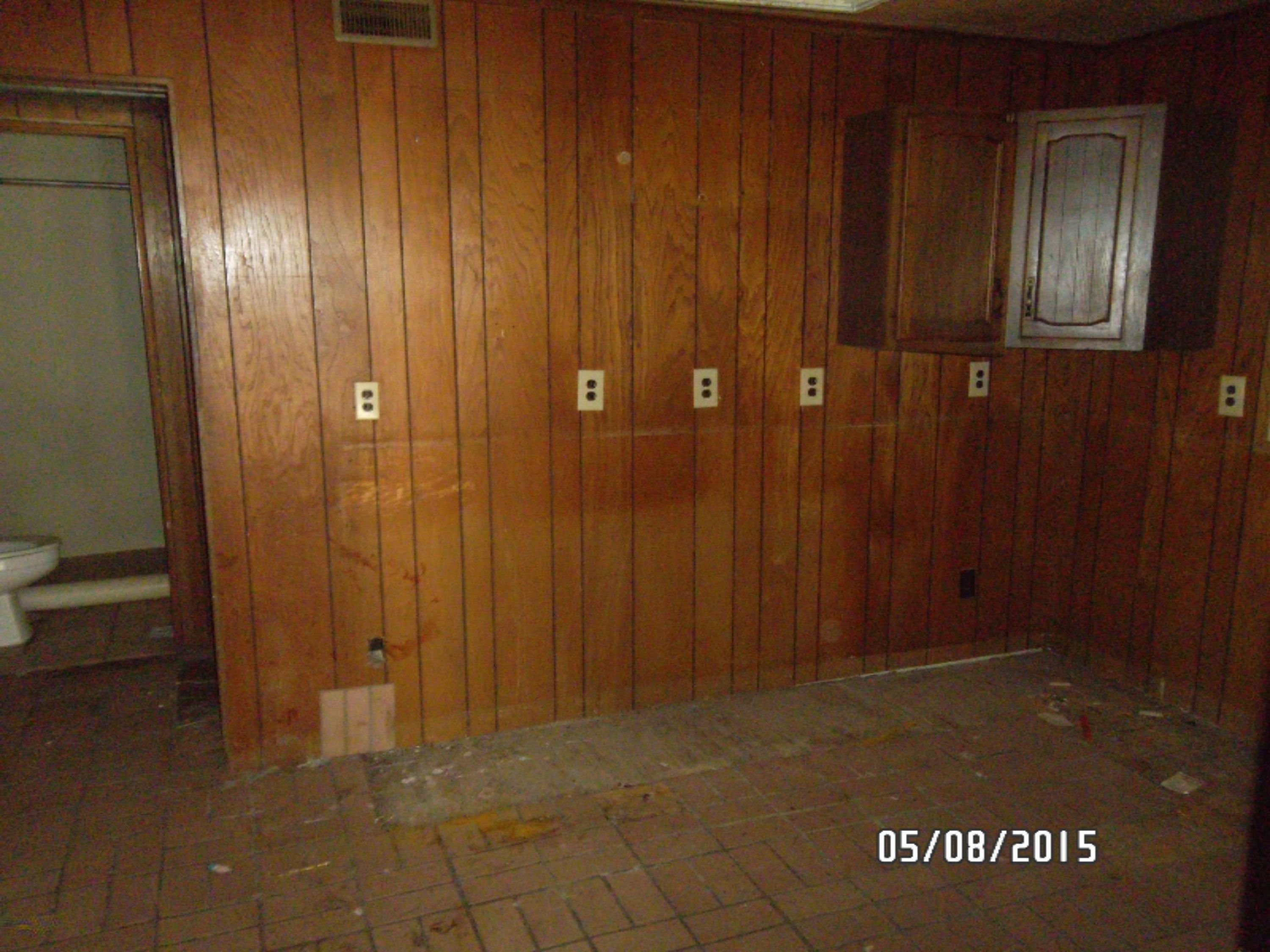 1623 Barney Road Kalamazoo, MI 49007 - Photo 3 of 13 SAM_1522