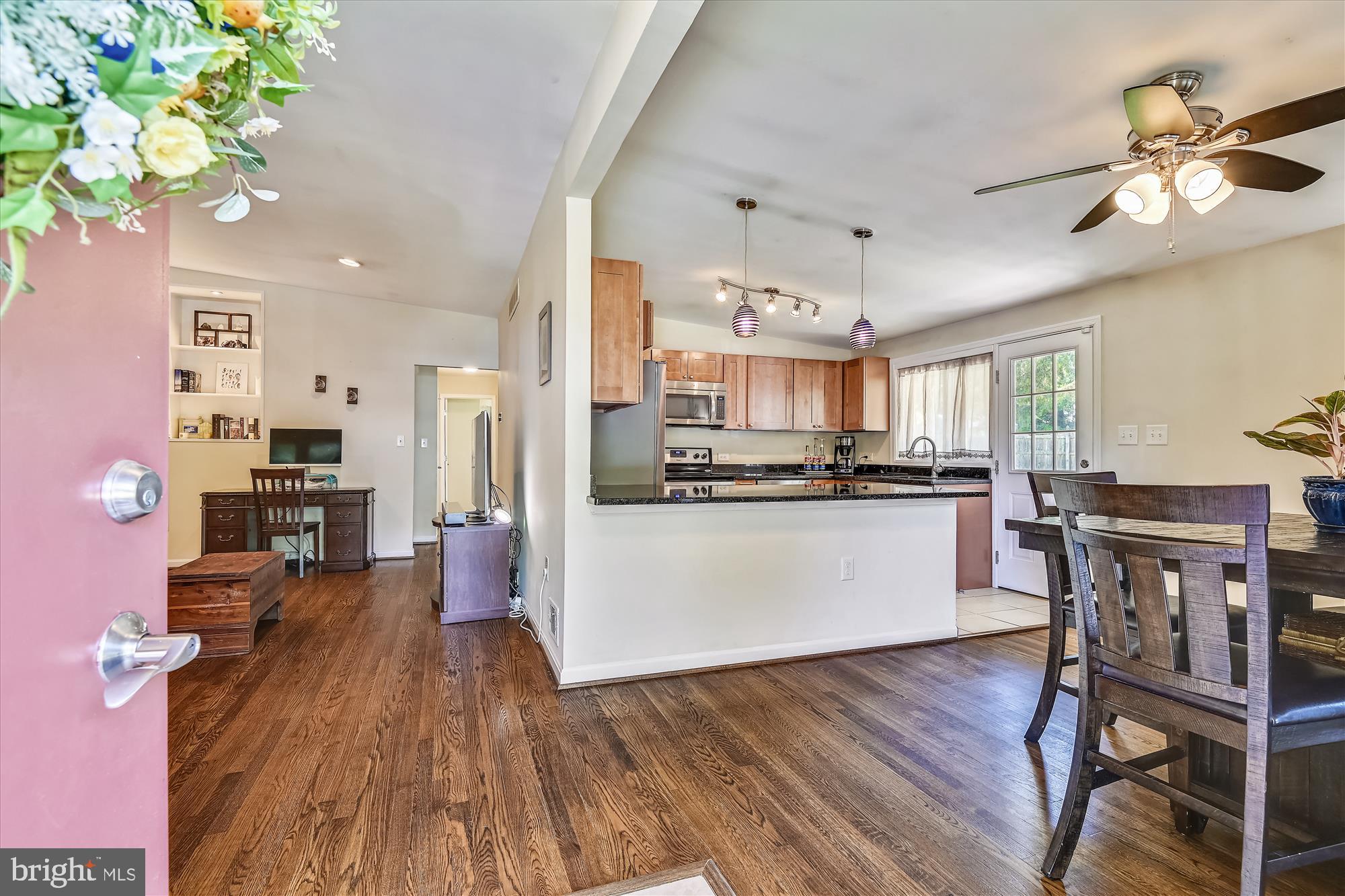 6805 Barnett Road Baltimore, MD 21239 - Photo 37 of 37 Bright, open floorplan